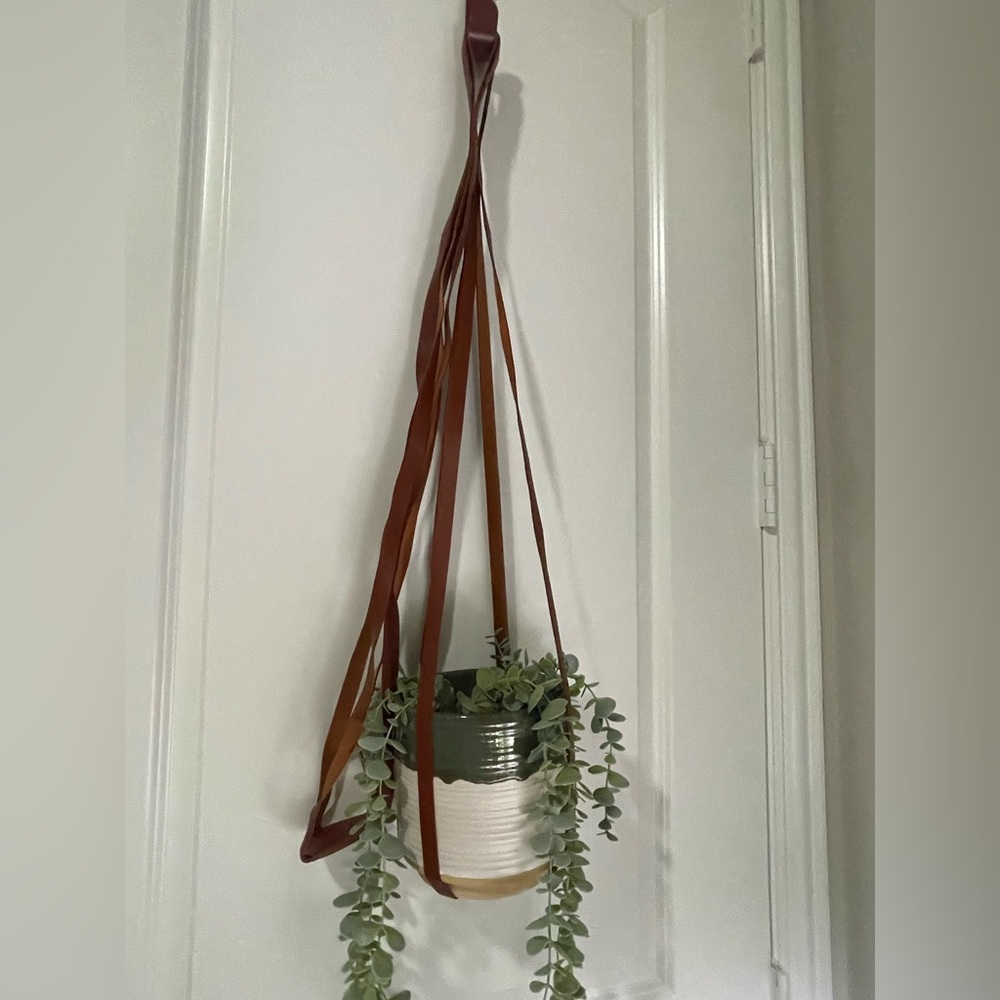 Faux Leather Plant Hanger (set of 2) - NWOT